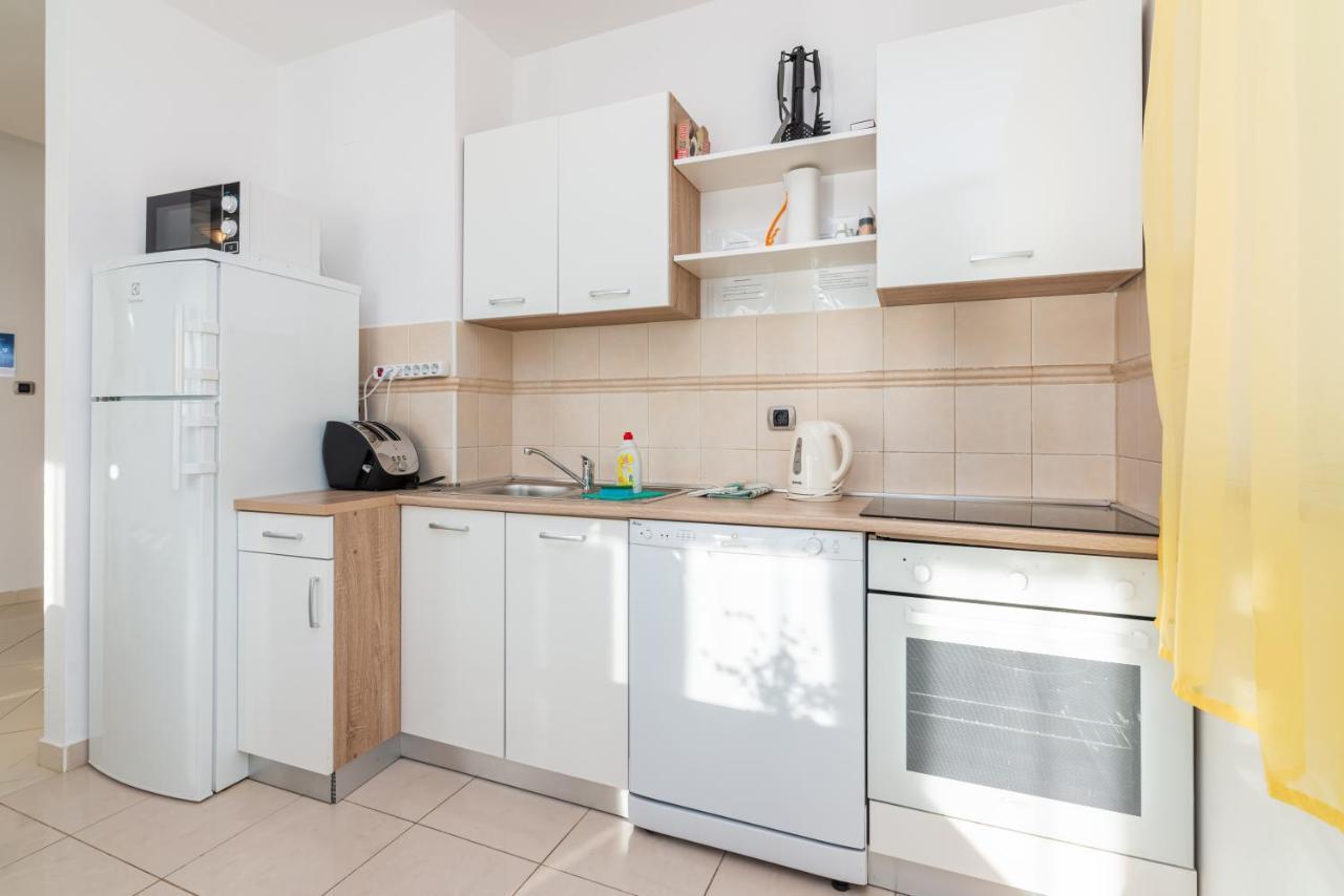 Apartment Mimoza 5, Baska, Krk Exterior photo
